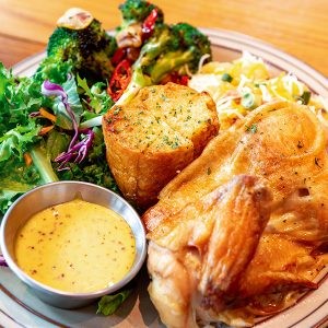 피그인더가든 로티세리 치킨 플레이트