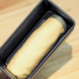 틀에 맞춰 만든 반죽