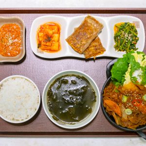 취향에 맞게 선택 가능한 다양한 식단 취향에 맞게 선택 가능한 다양한 식단