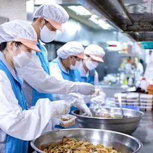 도시락 포장의 위생적인 환경 도시락 포장의 위생적인 환경