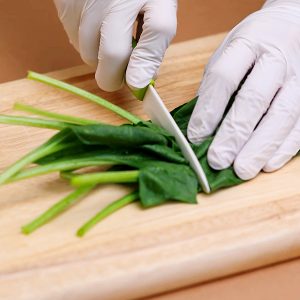 시금치는 반으로 잘라주세요