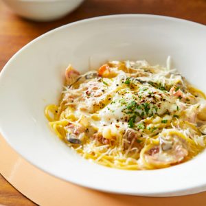 수란 담은 로얄 까르보나라 파스타 밀키트 조리예