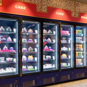 6대로 확대 설치한 쇼케이스 냉장고 6대로 확대 설치한 쇼케이스 냉장고