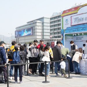 부산세계박람회 유치와 고객의 행복에 대한 소망(Wish)을 형상화한 SPC 소원상점