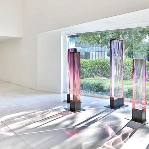 빛이 변수로 작용하면서 공간의 다양성을 느낄 수 있는 ‘미메시스 아트 뮤지엄’ (*출처 : 미메시스 아트 뮤지엄 네이버 지도 · 공식 인스타그램)