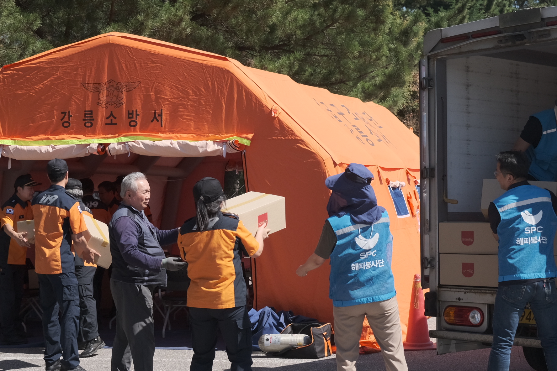 SPC그룹, 강릉 가뭄 대응 현장에 빵 지원