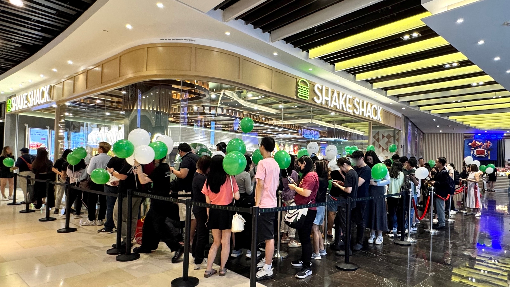 (사진4) SPC그룹 쉐이크쉑 말레이시아 4호 파빌리온 쿠알라룸푸르점 오픈